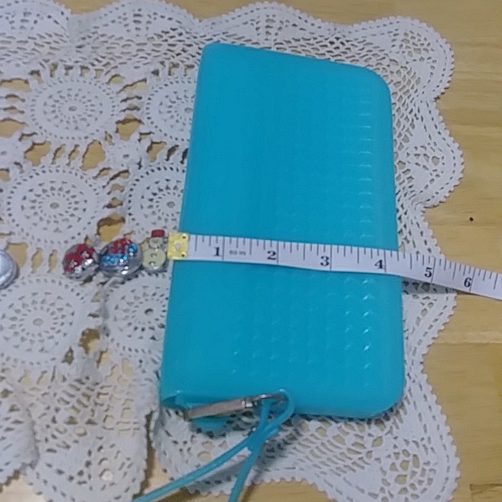 Snap Jewelry Leather Billfold with removable snap charms - Picture 5 of 6